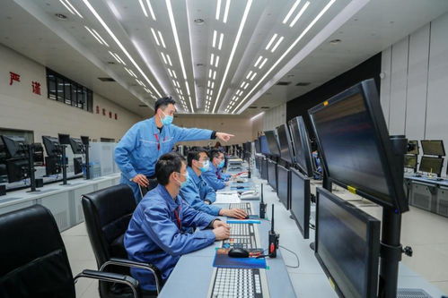 新華全媒+ | 智能巡檢、智慧施工、智控工廠——記者實地探訪5G+工業互聯網應用成效